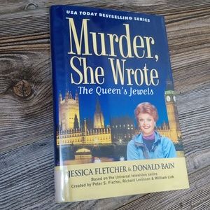 Murder She Wrote The Queen's Jewels Book By Jessica Fletcher & Donald Bain